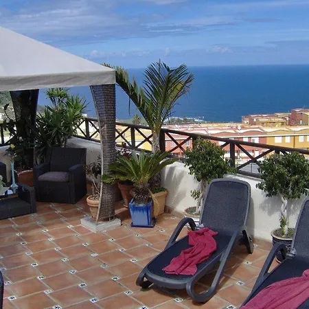 Apartamentos-monasterio-de-san-antonio-kleines-studio-15qm-fuer-junge-leute