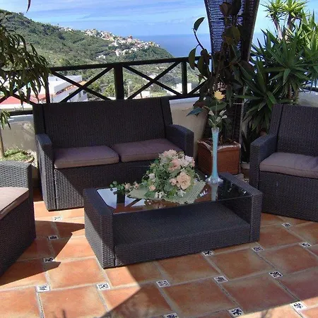 Apartamentos-monasterio-de-san-antonio-kleines-studio-15qm-fuer-junge-leute * Icod De Los Vinos