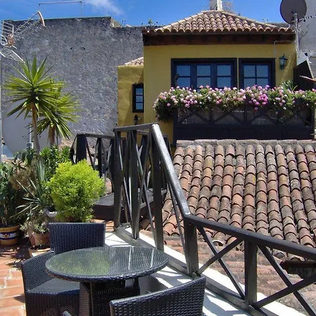 Apartamentos-monasterio-de-san-antonio-kleines-studio-15qm-fuer-junge-leute * Icod De Los Vinos